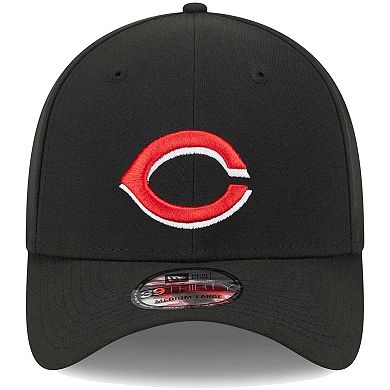 Men's New Era Black Cincinnati Reds Logo 39THIRTY Flex Hat