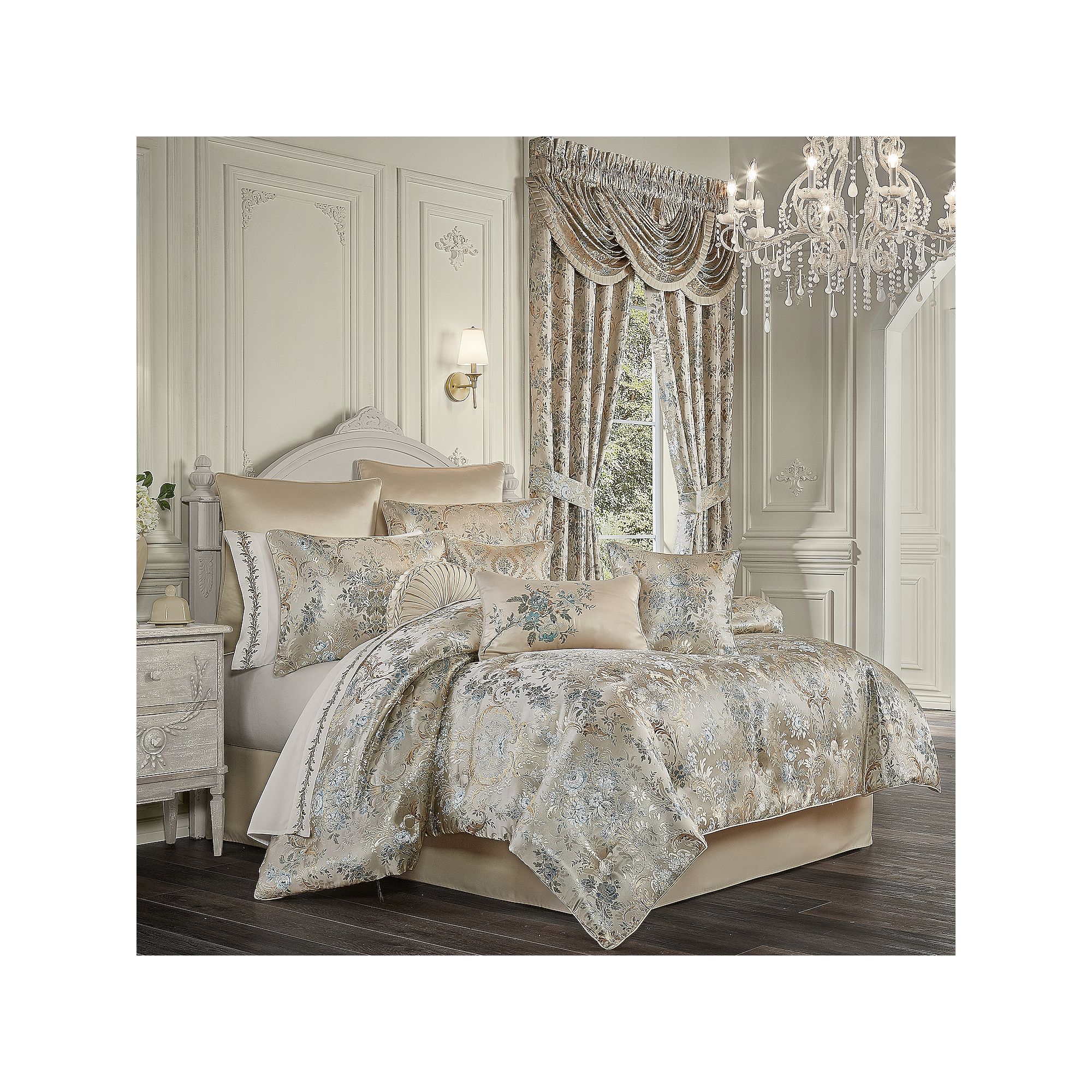 Five Queens Court Jillian Euro Comforter & Sham Set, Blue