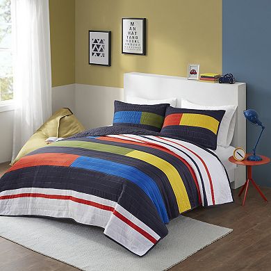 Intelligent Design Emmett Stripe Printed Quilt Set