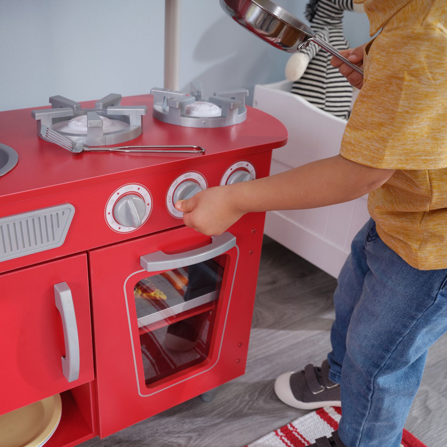 KidKraft Red Retro Kitchen   650607 ALT5