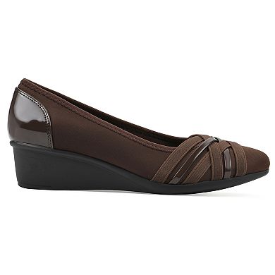 Women's Cliffs by White Mountain Bowie Women's Wedges