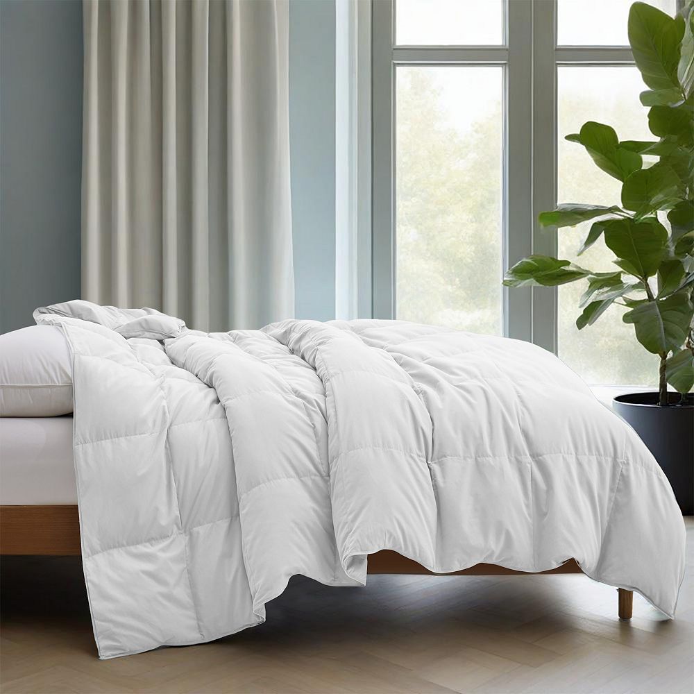 Unikome Lightweight Summer Comforter, Noiseless & Extra Soft Goose Down Duvet Insert - White, FULL/QUEEN