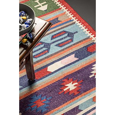 Era Runner Rug, 2.5' W x 9' L