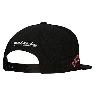 Men's Mitchell & Ness Black Chicago White Sox Cooperstown Collection Evergreen Snapback Hat