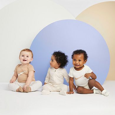 Nike Sleep & Play, Bodysuits, Pants, Booties & Accessories Set