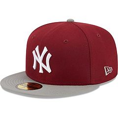 MLB STORE NYC - SOL gets New Era Yankees fitted caps for a fan