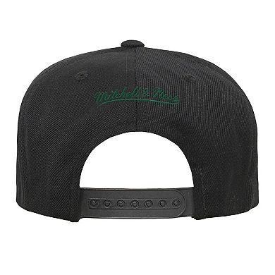 Youth Mitchell & Ness Black Boston Celtics Team Script Snapback Hat