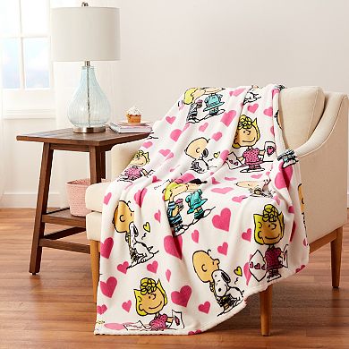 Peanuts Valentines Day Throw Blanket