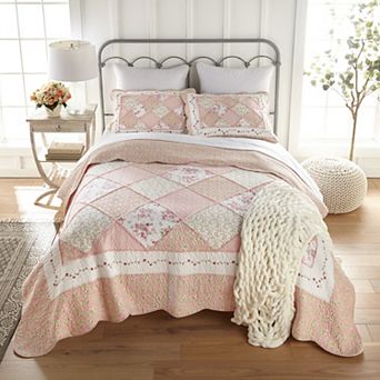 Donna Sharp Strawberry Garden Quilt & Sham Set