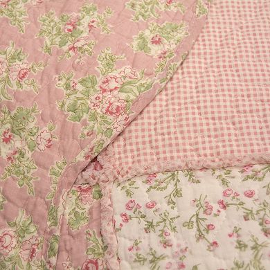 Donna Sharp Strawberry Garden Quilt & Sham Set