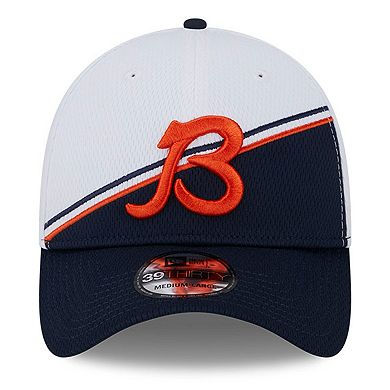 Men's New Era  White/Navy Chicago Bears 2023 Sideline 39THIRTY Flex Hat