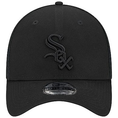 Men's New Era Chicago White Sox Black-on-Black Neo 39THIRTY Flex Hat