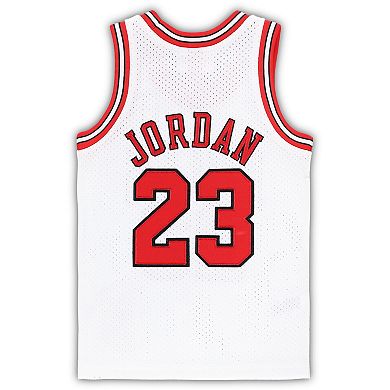 Toddler Mitchell & Ness Michael Jordan White Chicago Bulls 1997/98 Hardwood Classics Authentic Jersey