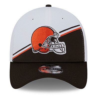 Men's New Era  White/Brown Cleveland Browns 2023 Sideline 39THIRTY Flex Hat