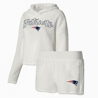 Women's Concepts Sport White New England Patriots Fluffy Pullover Sweatshirt & Shorts Sleep Set