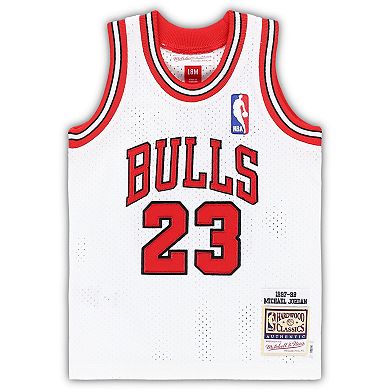 Infant Mitchell & Ness Michael Jordan White Chicago Bulls 1997/98 Hardwood Classics Authentic Jersey