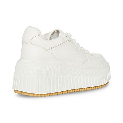 【Madden Girl】 Ccora スニーカー 在庫確認願います Amazon.com | Madden Girl Women's Ccora Sneaker, White/Tan, 5