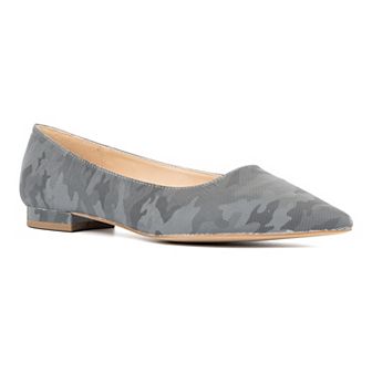 Fashion to Figure Bailey Women's Wide Width Flats
