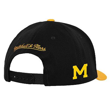 Men's Mitchell & Ness Black Michigan Wolverines Team Script 2.0 Snapback Hat