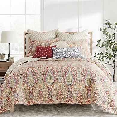 Levtex Home Emel Red Medallion Quilt Set with Shams