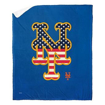 MLB Official New York Mets "Celebrate Series" Silk Touch Sherpa Throw Blanket
