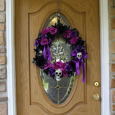 22" Gothic Skull Halloween Wreath
