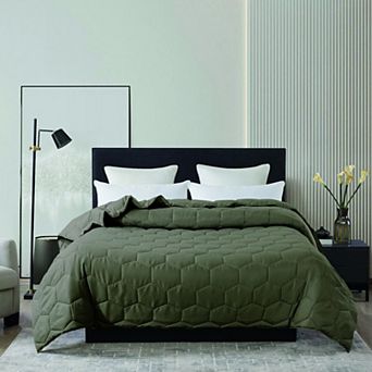 Dream On Honeycomb Down-Alternative Blanket