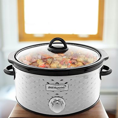 Brentwood Scallop Pattern 4.5 Quart Slow Cooker