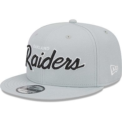 Men's New Era Silver Oakland Raiders Gridiron Classics Main Script 9FIFTY Snapback Hat