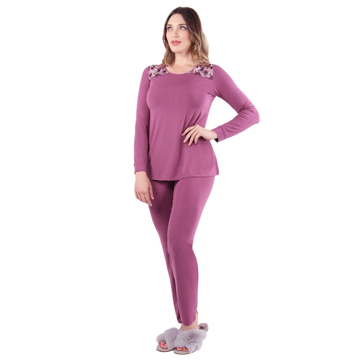 2 Piece Women's Purple Blossom Long Sleeve and Tapered Pant Pajama Set