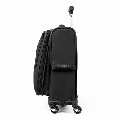 Travelpro Maxlite 5 International Carry-On Spinner