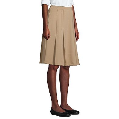 From work to the weekend, you'll look and feel great wearing this women's Lands' End A-line skirt.