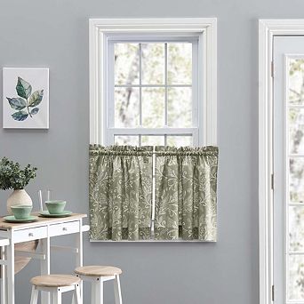 Lexington Leaf Pattern on Colored Ground Stylish Curtain Tiers