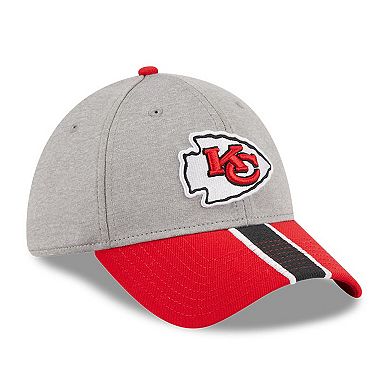 Men's New Era Heather Gray/Red Kansas City Chiefs Striped 39THIRTY Flex Hat