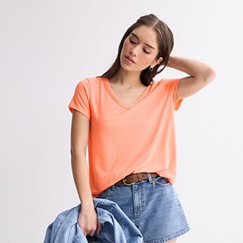 Juniors' SO® Short Sleeve V-Neck Tee