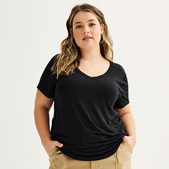 Juniors' Plus SO® Short Sleeve V-Neck Tee