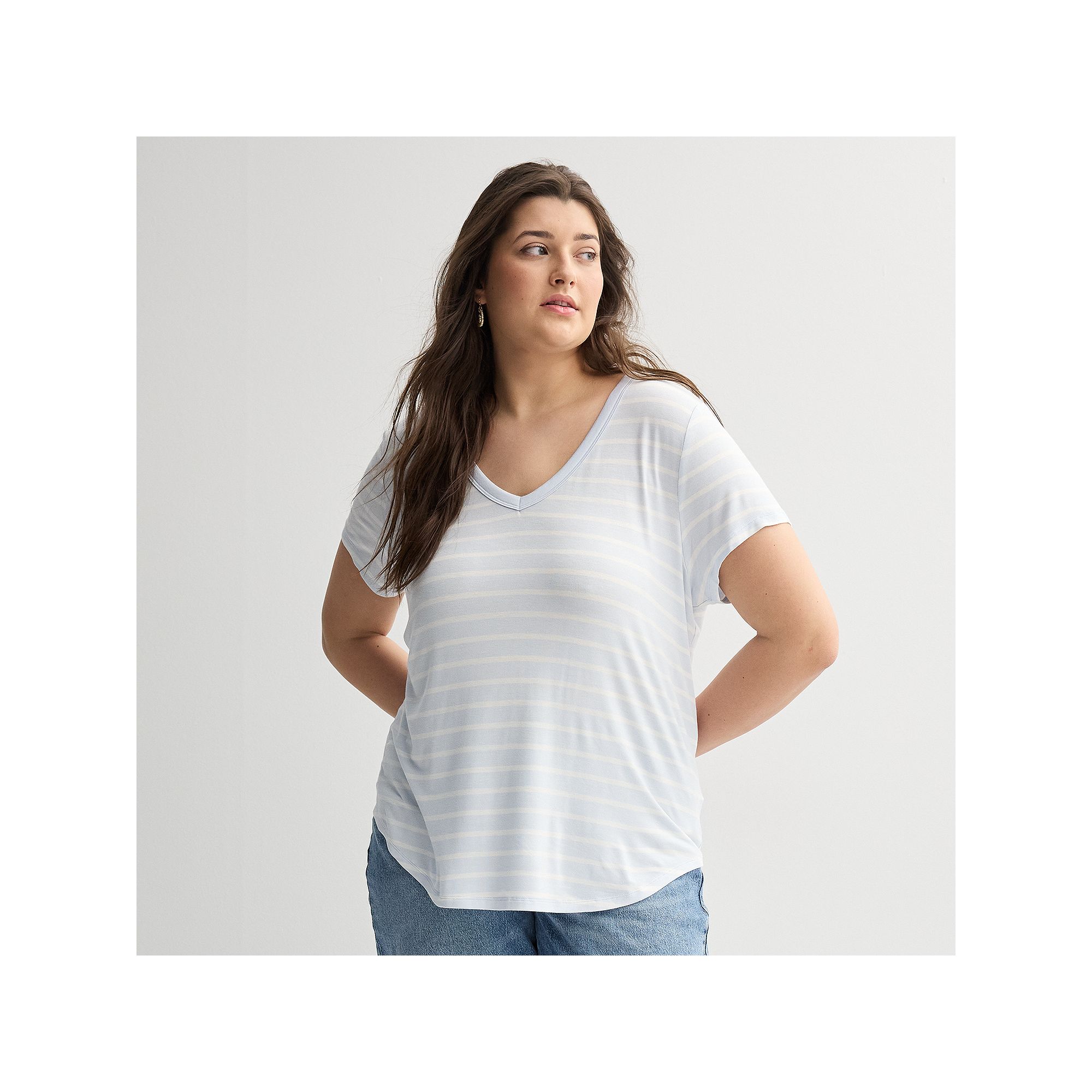 Juniors Plus SO® Short Sleeve V-Neck Tee, Girls, Size: 1XL, Blue Ivory S