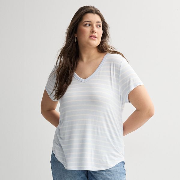 Juniors' Plus SO® Short Sleeve V-Neck Tee - Blue Cream Stripe (1X)