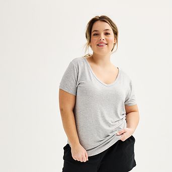 Juniors' Plus SO® Short Sleeve V-Neck Tee