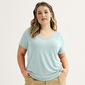 Juniors' Plus SO® Short Sleeve V-Neck Tee