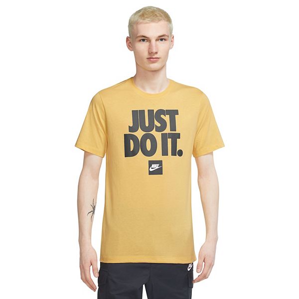 mens nike graphic tee shirts