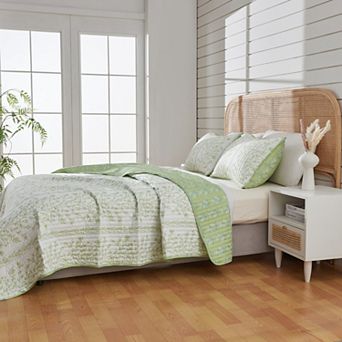 Madelinen® Floral Farmhouse Reversible Quilt Set with Shams