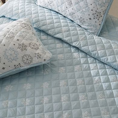 Madelinen® Winter Snowflake Reversible Quilt Set with Shams