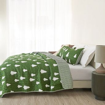 Madelinen® All Season Rustic Tree Reversible Quilt Set with Shams
