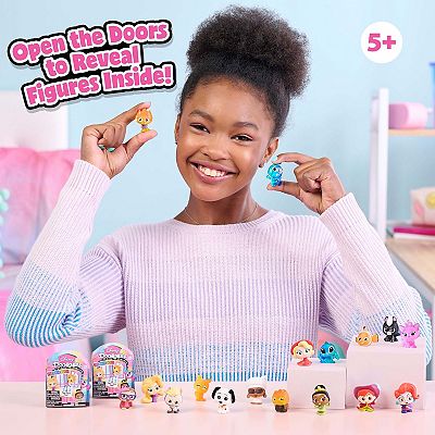 Disney Doorables Mini Peek Technicolor Takeover by Just Play