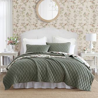 Laura Ashley Solid Diamond Stitch Quilt Set with Shams