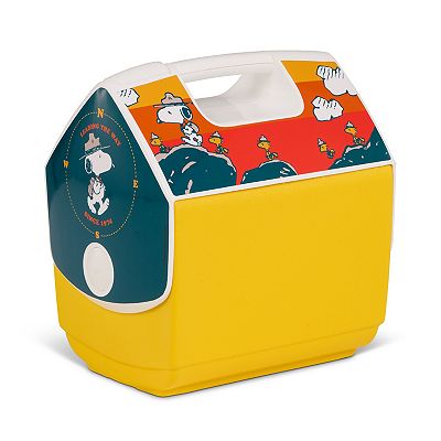 Brand new Snoopy store Igloo cooler