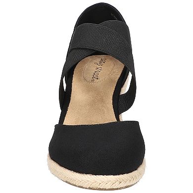 Easy Street Pari Women's Espadrille Wedge Sandals