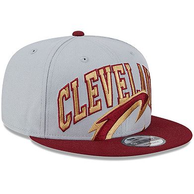 Men's New Era Gray/Wine Cleveland Cavaliers Tip-Off Two-Tone 9FIFTY Snapback Hat