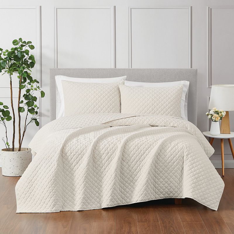 Royal Velvet Diamond Velvet Quilt Set with Shams, Ivory